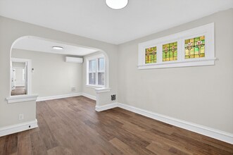 5803 S Kings Highway Blvd in St. Louis, MO - Building Photo - Building Photo