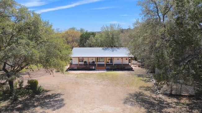 17311 Whippoorwill Trail in Lago Vista, TX - Building Photo - Building Photo