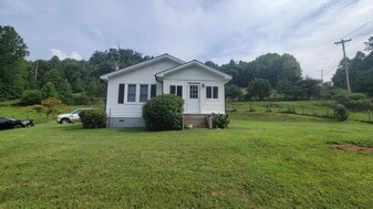 5381 US Hwy 74 in Sylva, NC - Building Photo
