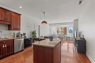 20 Ave at Port Imperial in West New York, NJ - Building Photo - Building Photo