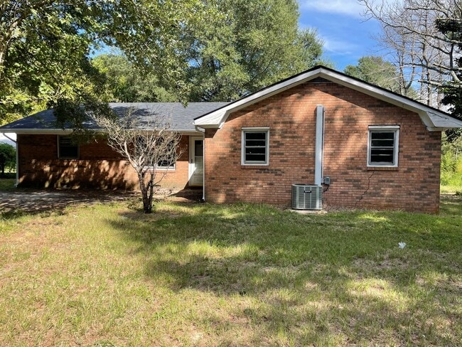 460 Farmers Market Rd in Biscoe, NC - Building Photo - Building Photo