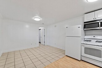 1076 Canyon Rd in Ogden, UT - Building Photo - Building Photo