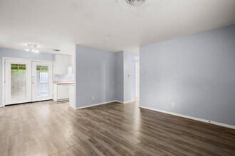 2021 Wheless Ln in Austin, TX - Building Photo - Building Photo