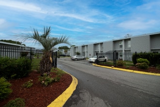 3103 8th Ave in Gulfport, MS - Foto de edificio - Building Photo