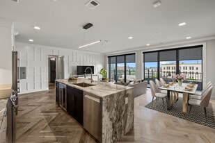 The Hazelton in Royal Oak, MI - Building Photo