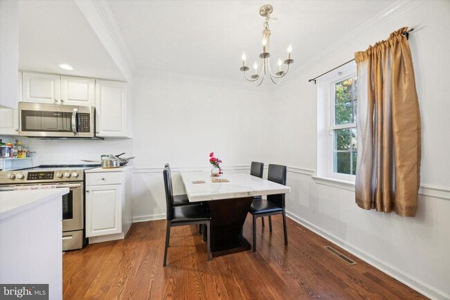 25 N Buck Ln in Haverford, PA - Building Photo - Building Photo