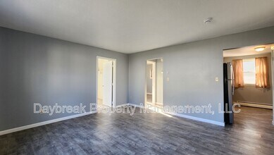 811 7th Ave N in Fargo, ND - Building Photo - Building Photo