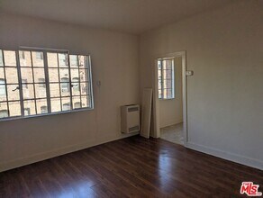 259 S Harvard Blvd in Los Angeles, CA - Building Photo - Building Photo