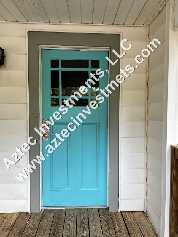 property at 1716 Thompson Ave