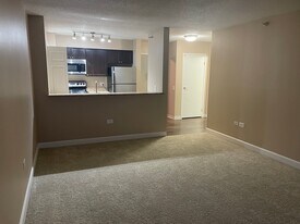 300 E 17th Ave, Unit 206 in Denver, CO - Building Photo