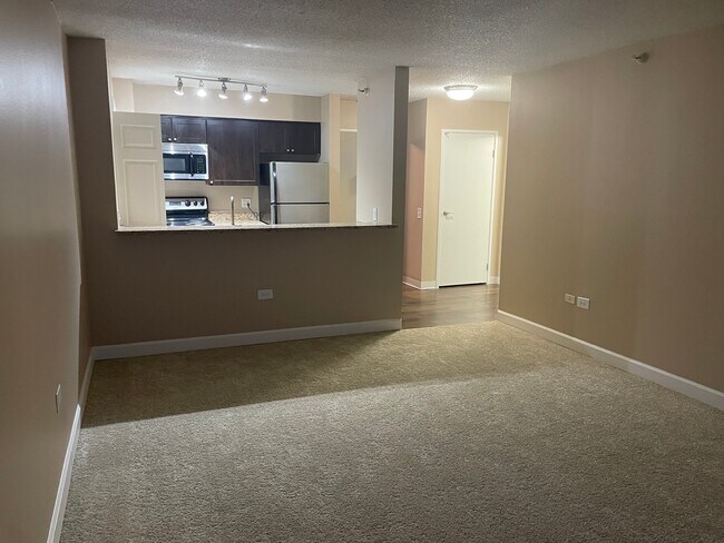 300 E 17th Ave