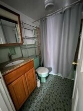 3423 Ward St, Unit 1 in Pittsburgh, PA - Building Photo - Building Photo