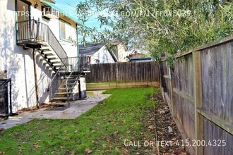 701 Oakland Ave in Roseville, CA - Building Photo - Building Photo