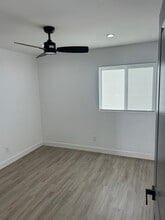 11314 Hayvenhurst Ave in Los Angeles, CA - Building Photo - Building Photo