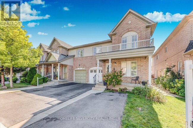 96 Tideland Dr in Brampton, ON - Building Photo - Building Photo