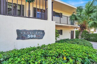 300 Inlet Way in West Palm Beach, FL - Building Photo - Building Photo