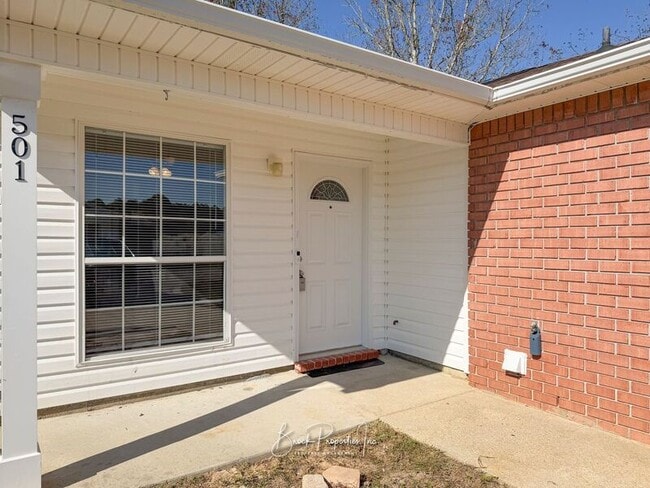 501 Ashwood Ln in Pensacola, FL - Building Photo - Building Photo