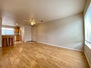 1512 SE N St in Grants Pass, OR - Building Photo - Building Photo