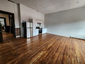 18 Langdon St in Montpelier, VT - Building Photo