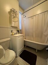 109 Queensberry St, Unit 6 in Boston, MA - Foto de edificio - Building Photo