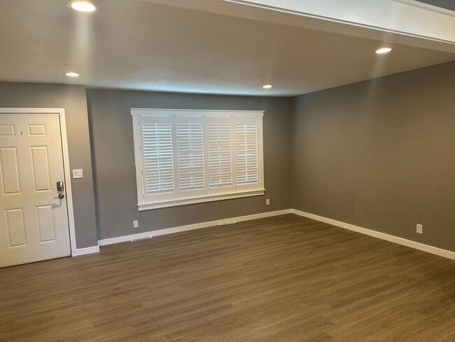 2021 Beverly Hill Blvd in Billings, MT - Building Photo - Building Photo