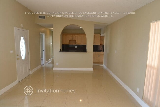 8480 SW 33rd Terrace in Miami, FL - Building Photo - Building Photo