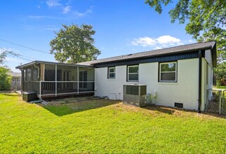 106 Rice Rd in Wilmington, NC - Building Photo - Building Photo