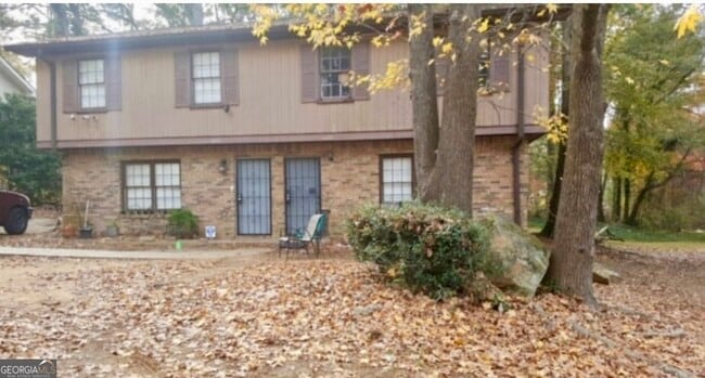 property at 1172 Forest Villa Dr NW