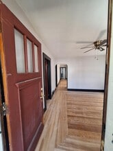 20 Leandre St, Unit 1 in Manchester, NH - Foto de edificio - Building Photo