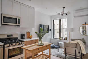 Common Brower (Furnished Rooms) in Brooklyn, NY - Building Photo