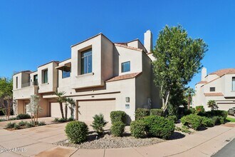 8989 N Gainey Center Dr in Scottsdale, AZ - Building Photo - Building Photo