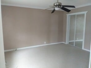 120 W DARBY ST in Bridge City, TX - Building Photo - Building Photo