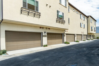 Laurel Walk in La Mirada, CA - Building Photo - Building Photo