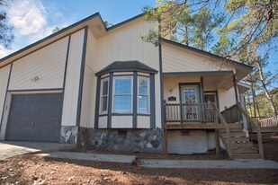 912 Kennesaw Dr in Fayetteville, NC - Building Photo