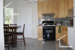 48 Atherton Rd in Brookline, MA - Building Photo
