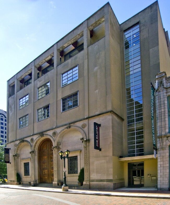 The Society Apartments on Pratt