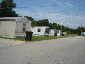 Kee St in Hollow Rock, TN - Building Photo - Other