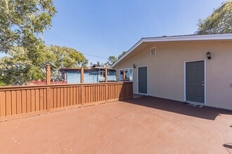 833 2nd St in Pacific Grove, CA - Building Photo - Building Photo