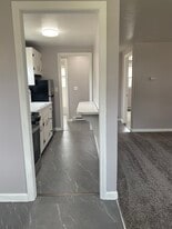 58 Ashcraft Rd, Unit 1 in New London, CT - Building Photo