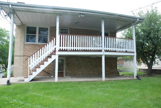 640 56th Pl in Clarendon Hills, IL - Building Photo - Building Photo