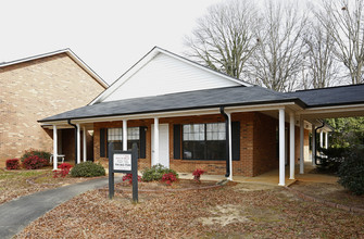 Cherry Manor in Cherryville, NC - Building Photo - Building Photo