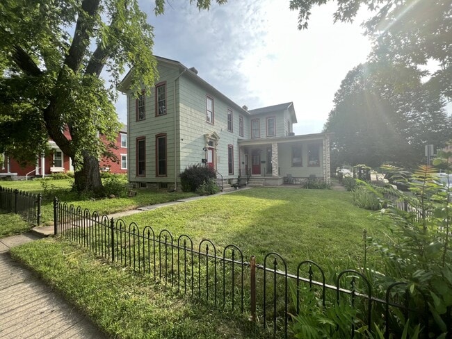 76 Huffman Ave, Unit 76 HUFFMAN