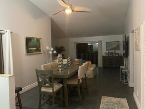 3216 S Lakeview Cir-Unit -5202 in Fort Pierce, FL - Building Photo - Building Photo