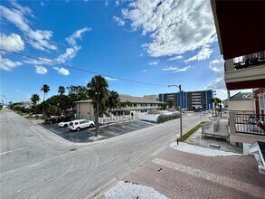 116 143rd Ave in Madeira Beach, FL - Building Photo - Building Photo