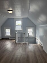 397 Clifton Ave, Unit 3 in Clifton, NJ - Foto de edificio - Building Photo