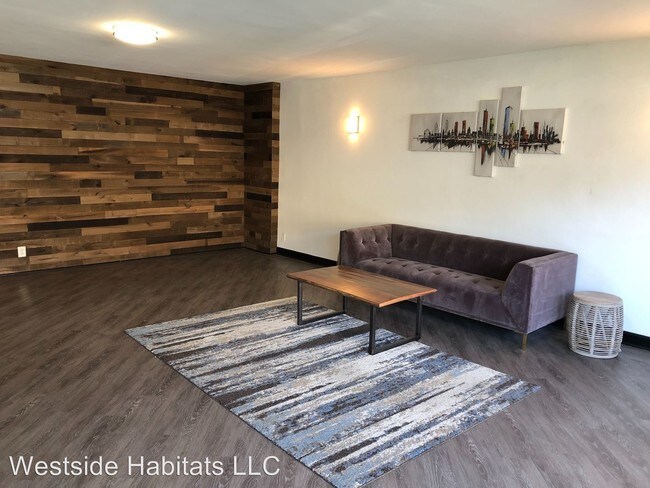 1371 S Beverly Glen Blvd in Los Angeles, CA - Building Photo - Building Photo