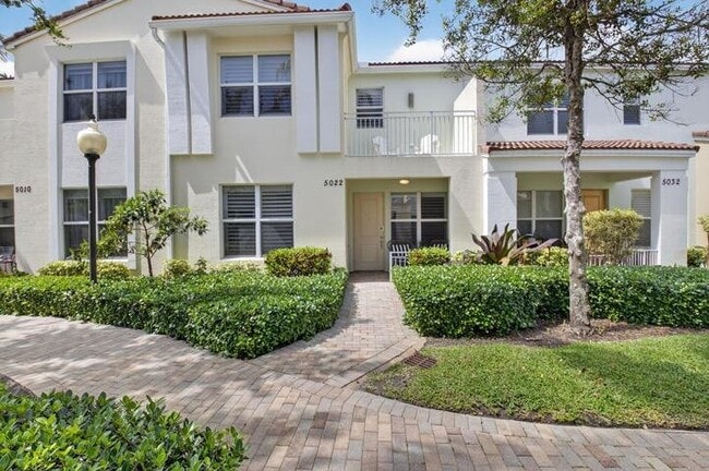 5022 NW 16th Way in Boca Raton, FL - Building Photo - Building Photo