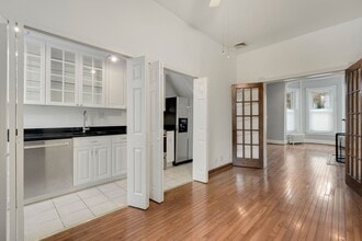 310 9th St NE in Washington, DC - Building Photo - Building Photo
