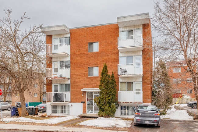 595 De Largentière Rue in Laval, QC - Building Photo - Primary Photo