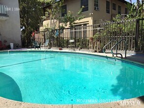 1806 N Harvard Blvd, Unit 3 in Los Angeles, CA - Building Photo - Building Photo